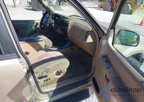 2000 Ford Explorer Xlt из США, поврежденный, VIN 1FMZU83P1YUB60441